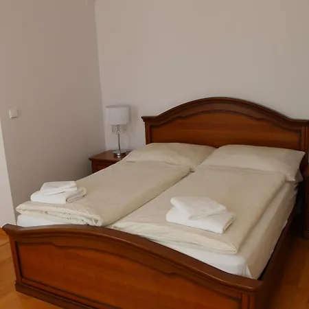 U Zlateho Lva Lejlighedshotel Karlovy Vary