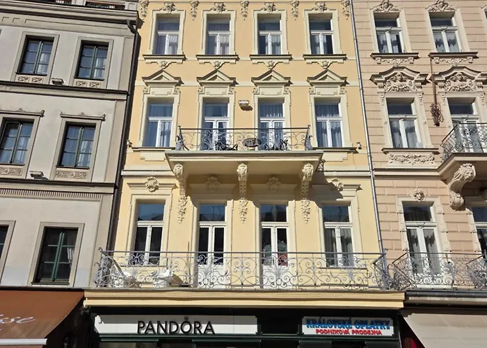 U Zlateho Lva 3* Карловы Вары